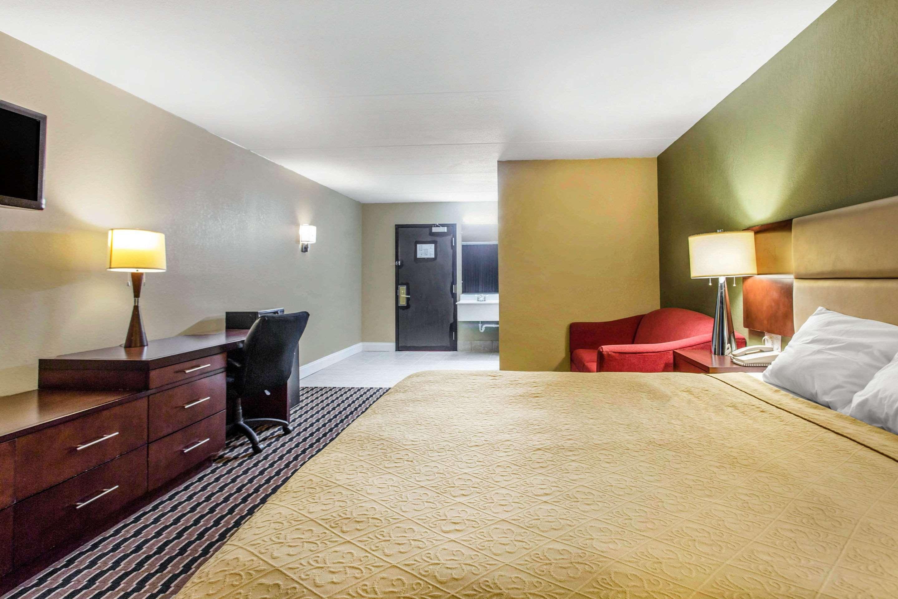 Super 8 By Wyndham Rocky Mount I-95 Exit 145 Hotell Battleboro Eksteriør bilde
