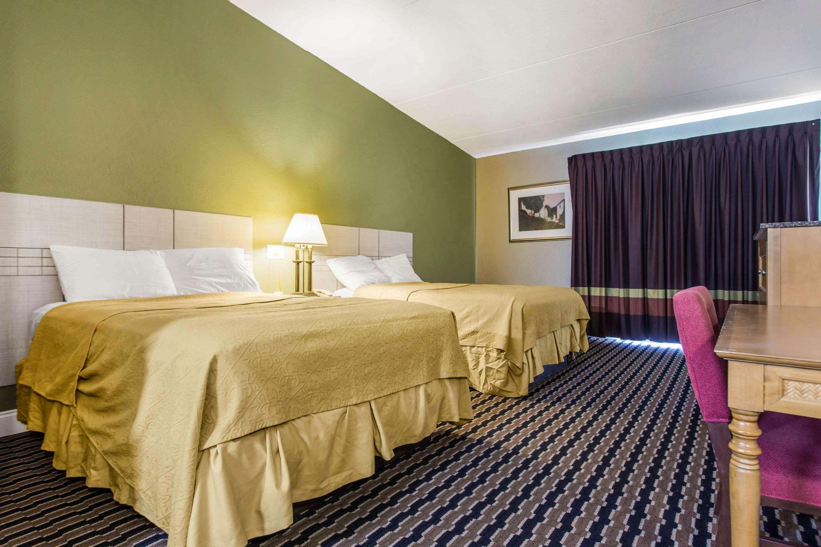 Super 8 By Wyndham Rocky Mount I-95 Exit 145 Hotell Battleboro Eksteriør bilde
