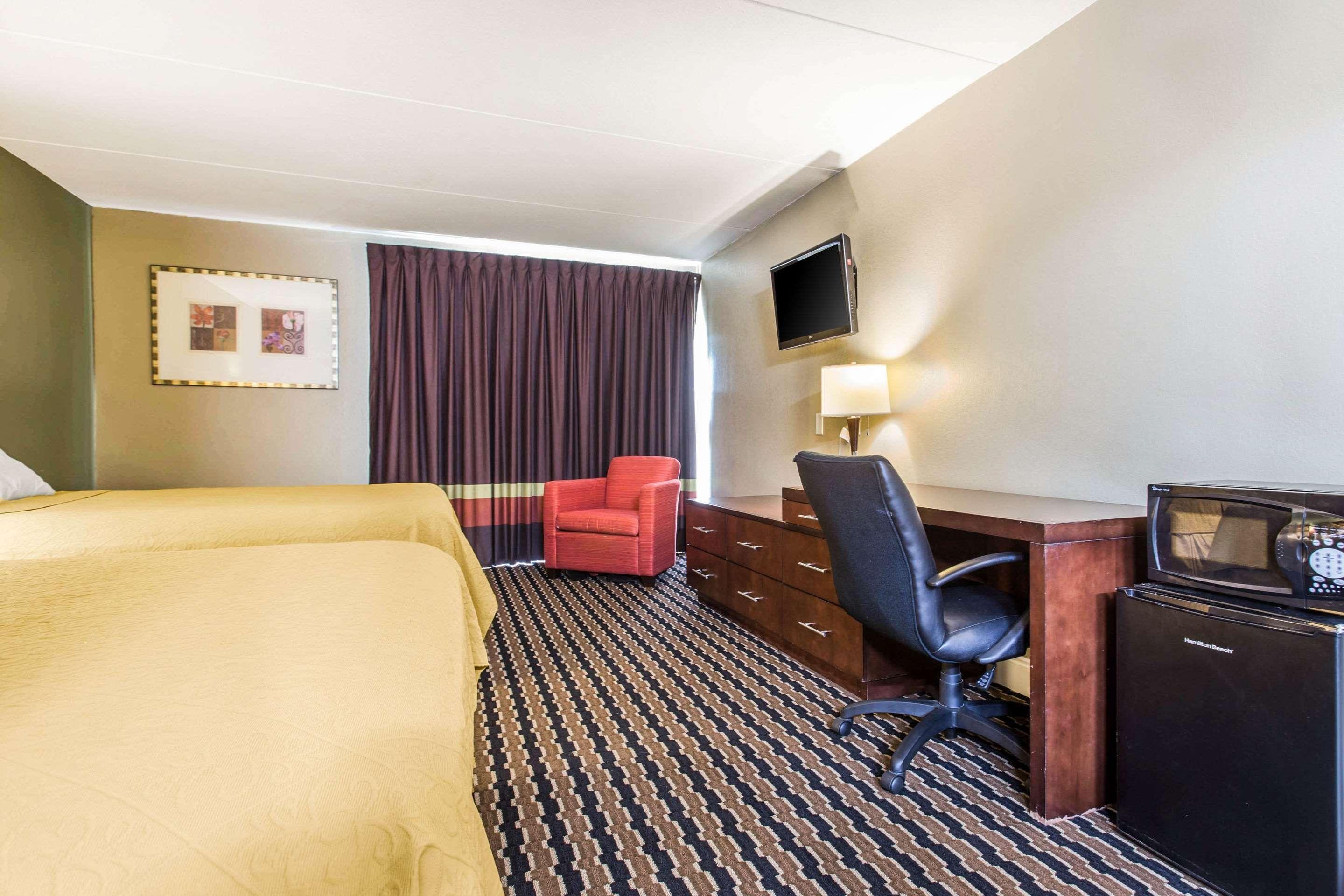 Super 8 By Wyndham Rocky Mount I-95 Exit 145 Hotell Battleboro Eksteriør bilde